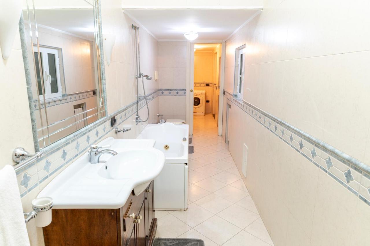 Deluxe Apartment With Garden In Vomero Νάπολη Εξωτερικό φωτογραφία