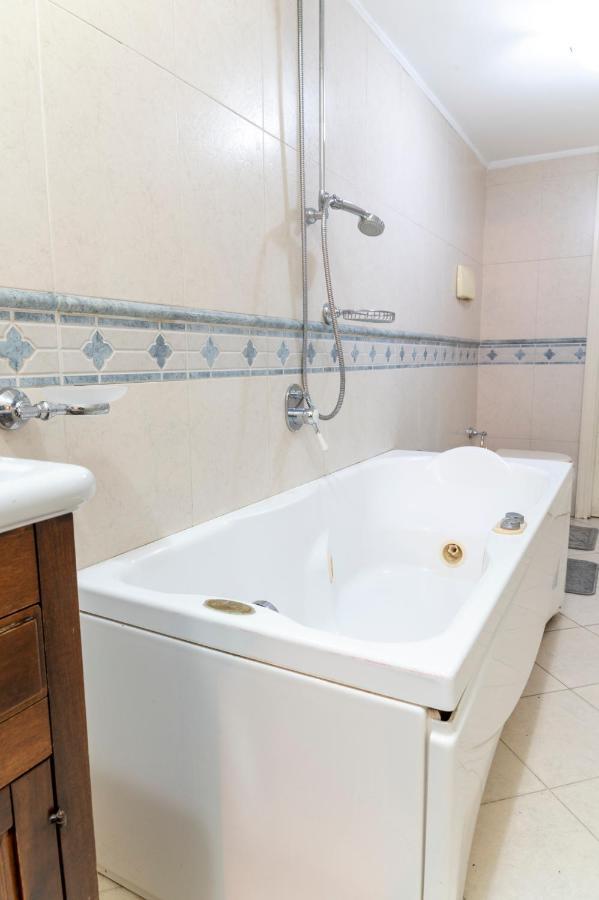 Deluxe Apartment With Garden In Vomero Νάπολη Εξωτερικό φωτογραφία