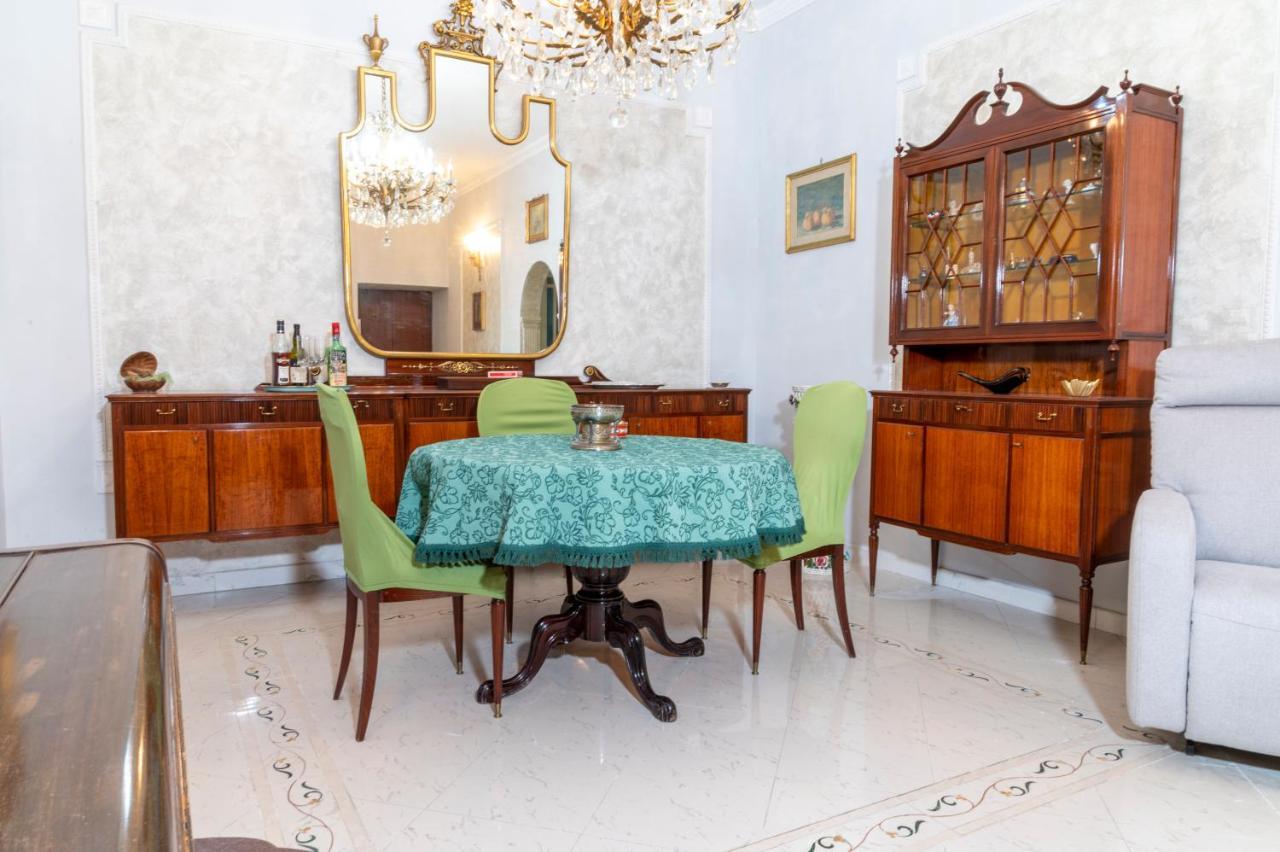 Deluxe Apartment With Garden In Vomero Νάπολη Εξωτερικό φωτογραφία